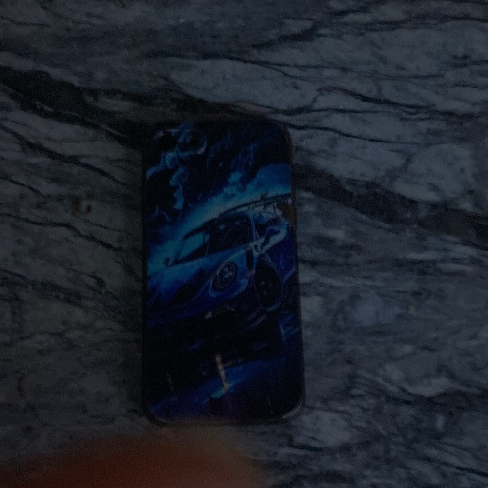 An iPhone - Picture 6 of 17